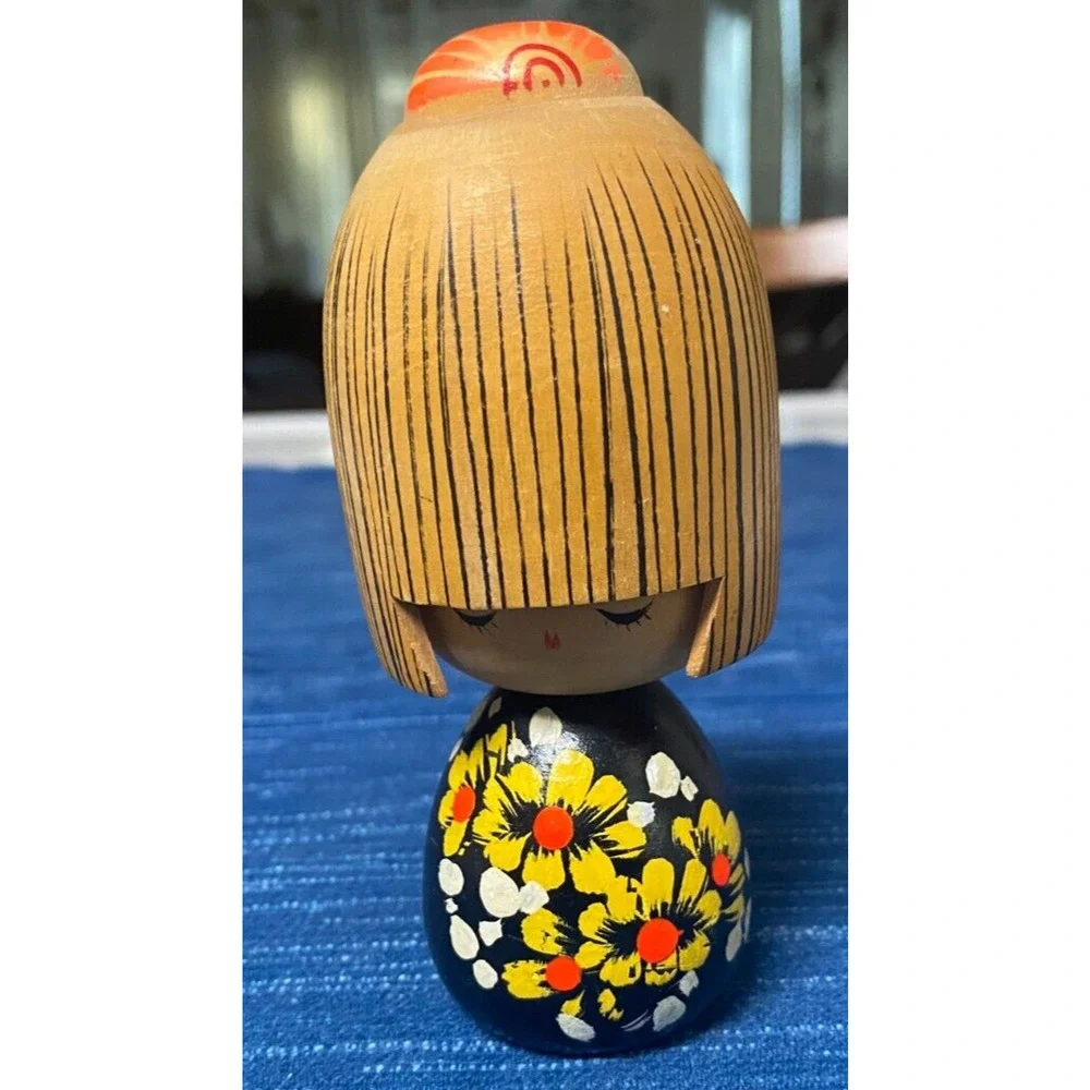 Kokeshi Japanese Wooden Handmade Doll Vintage Hand Painted Yellow Floral 5” 998A